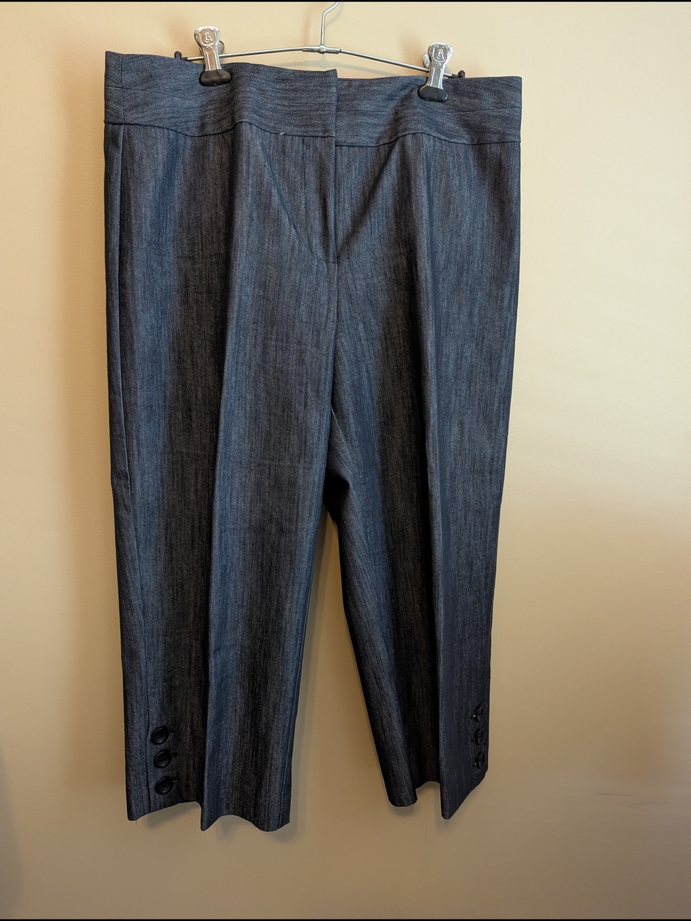 Harvé Benard Charcoal Gray Cropped Dress Pants with Cuff Buttons
